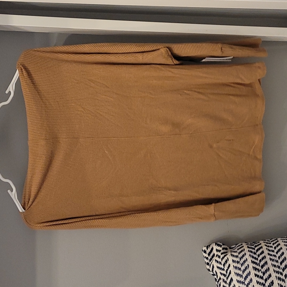 Velvet by Graham and Spencer Borsala Boatneck Knit Top-NWT